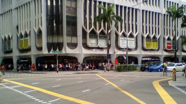 Peninsula Plaza