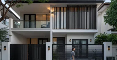 A Singapore property buyer who purchased a $5.5 million house faced delays in registering ownership after a court injunction arising from the seller's family estate dispute."